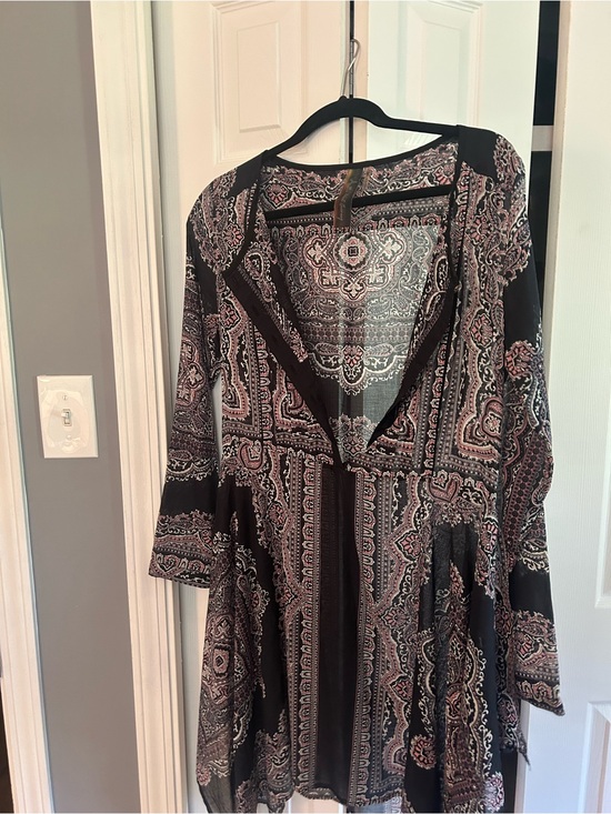Aratta Silent Journey Dresses & Skirts - Aratta Silent JourneyBlack Paisley Print Long Sleeve Tunic